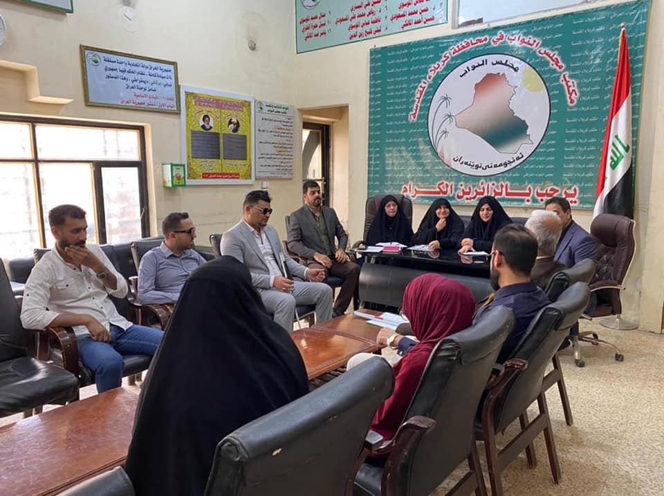 مكفوفو كربلاء يطالبون البرلمان باقرار قانون “العصا البيضاء”